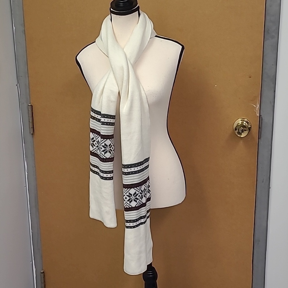 Ricki's Ivory Knit Scarf